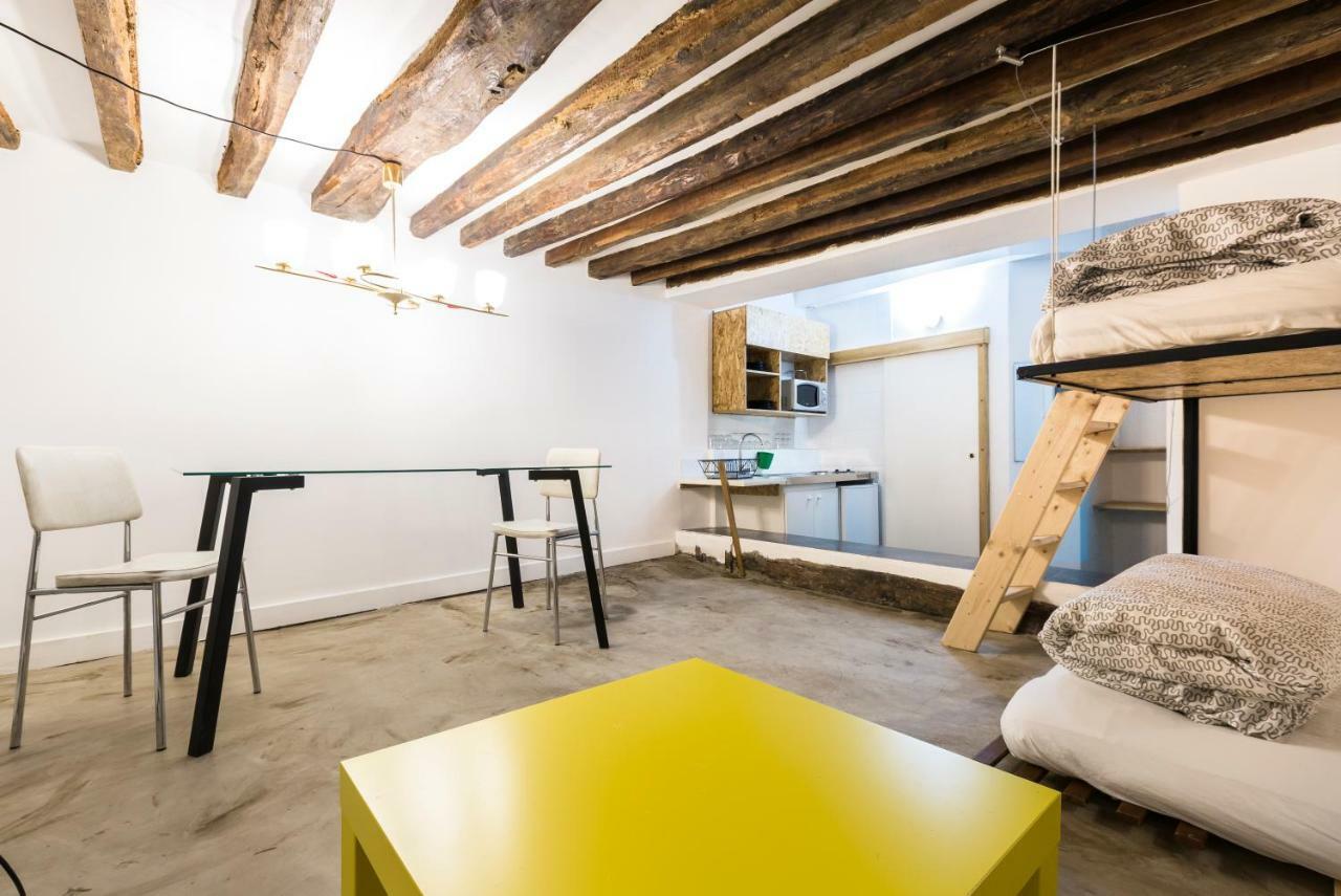 Charming 20M² Near Le Marais Appartamento Parigi Esterno foto