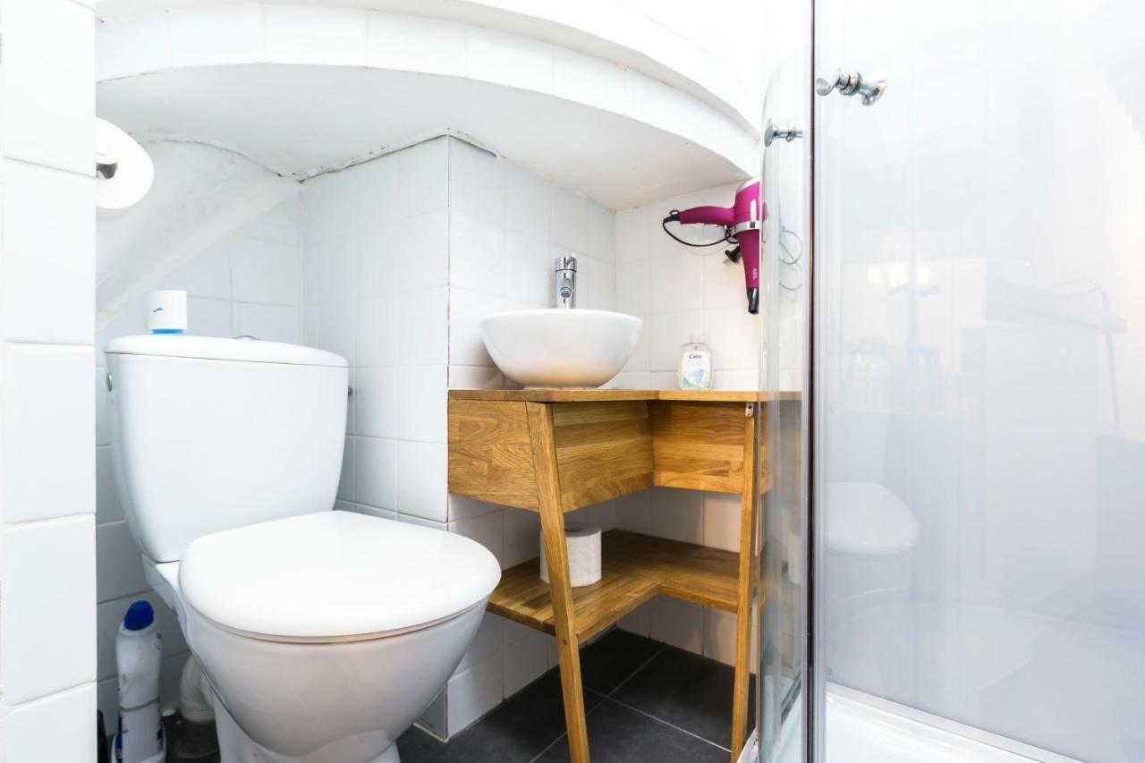 Charming 20M² Near Le Marais Appartamento Parigi Esterno foto