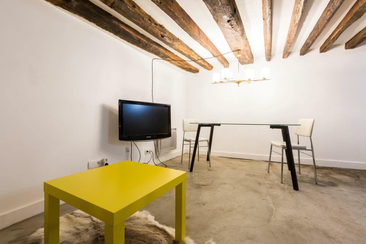 Charming 20M² Near Le Marais Appartamento Parigi Esterno foto